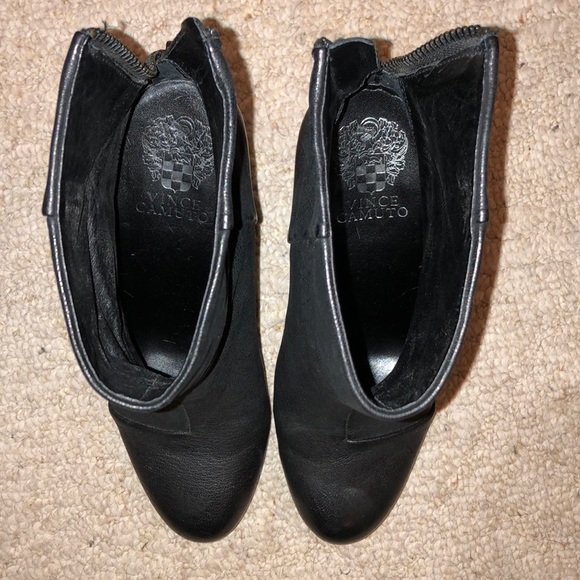 Vince Camuto 'Hadley' Bootie - Picture 6 of 8